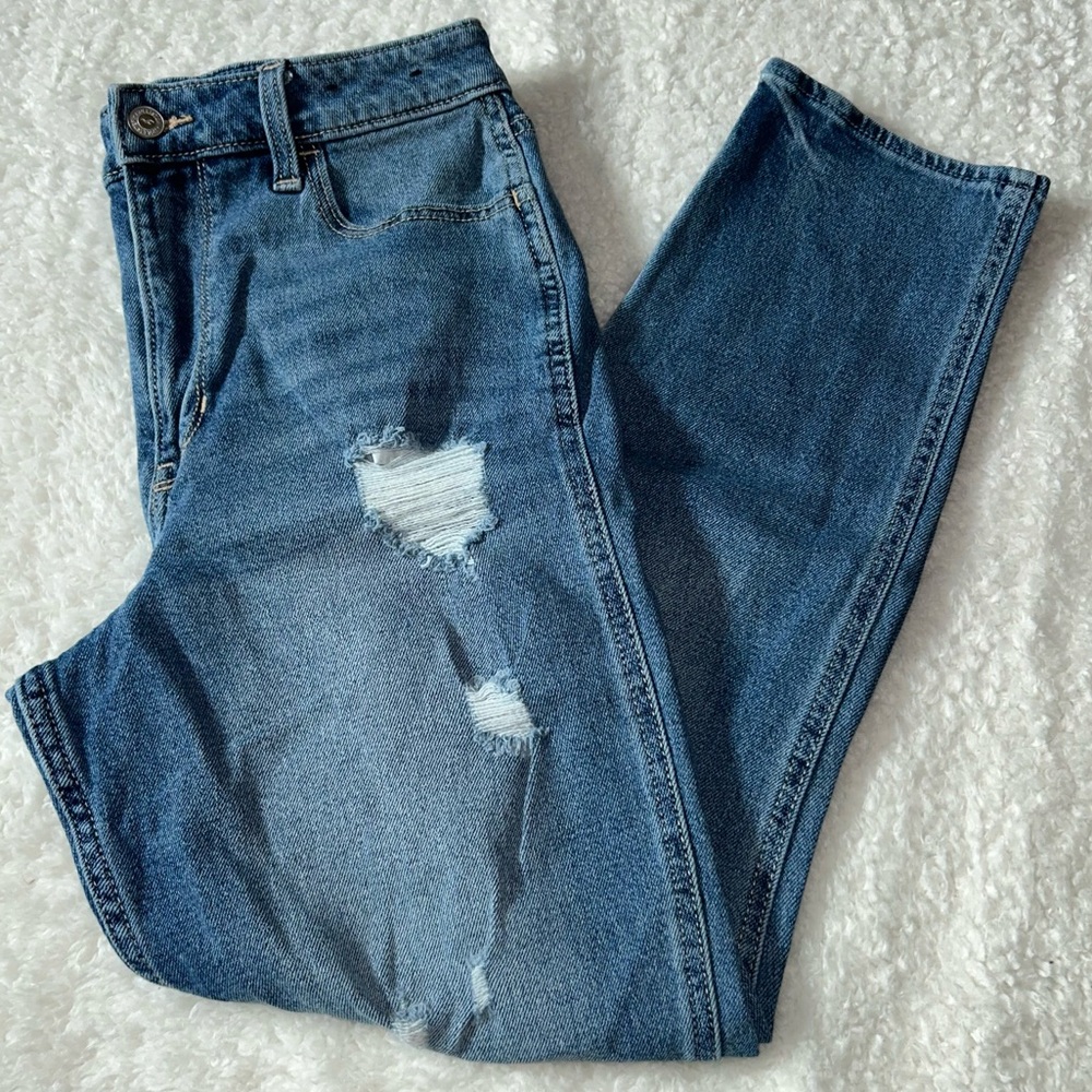 Hollister Ultra High Rise Mom Jeans Distressed Size 7